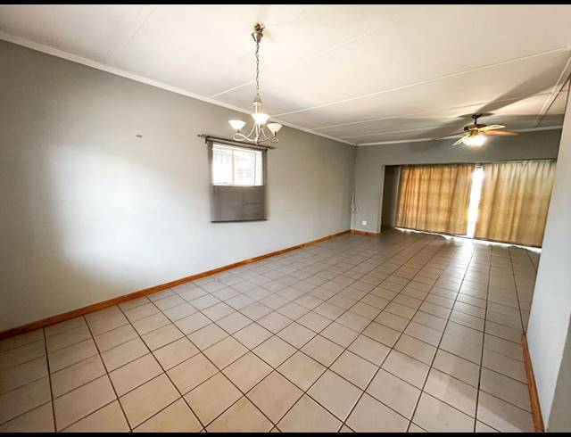 3 BEDROOM HOUSE TO LET IN VANDERBIJLPARK SE 10